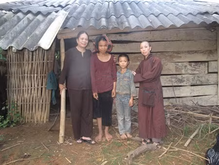 Vietnam shifts to multidimensional poverty scale ảnh 1