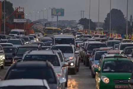 Toll station congestion increasing ảnh 1