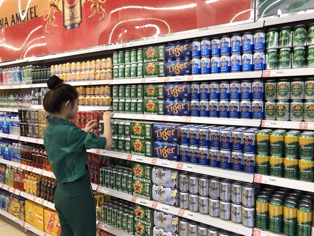 Vietnam's beer market slowly recovers ảnh 1