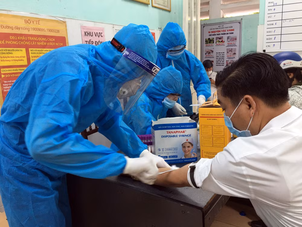 Another patient dies of end-stage chronic kidney failure, COVID-19 ảnh 1