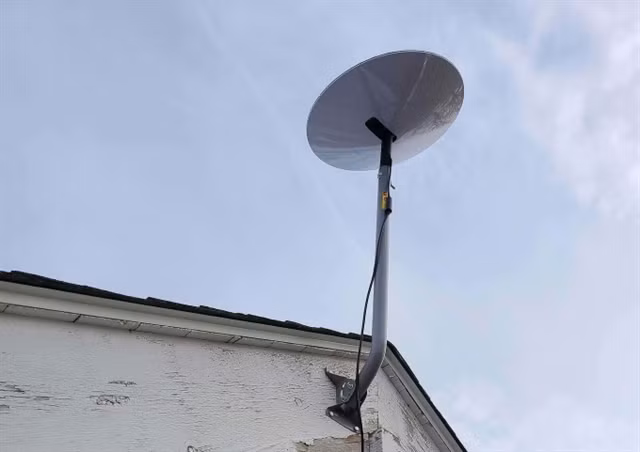 More conditions proposed for setting up satellite internet in Vietnam ảnh 1