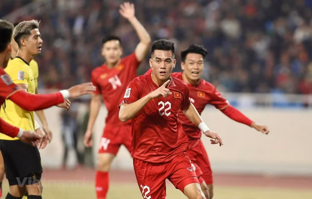 AFF Cup 2022: Vietnam beat Malaysia 3-0 ảnh 1