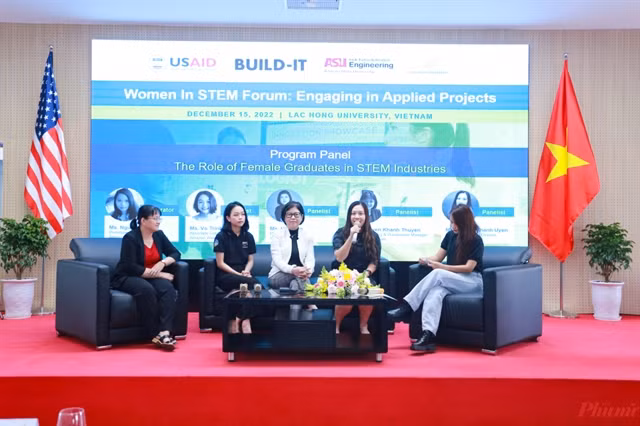 Measures needed to promote women's role in STEM ảnh 1