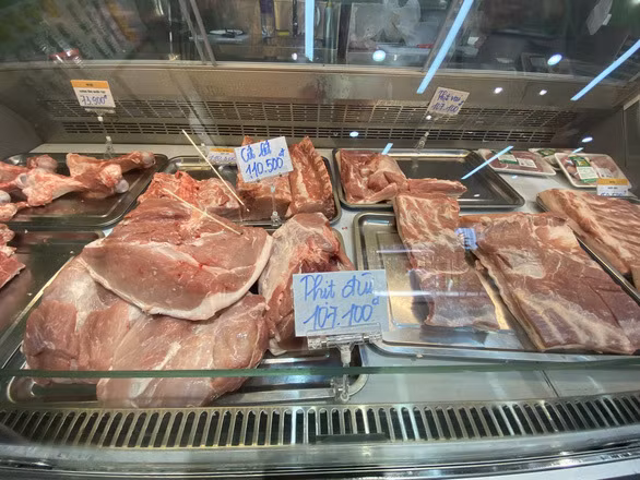Vietnam spends nearly 190 million USD on importing pork in ten months ảnh 2