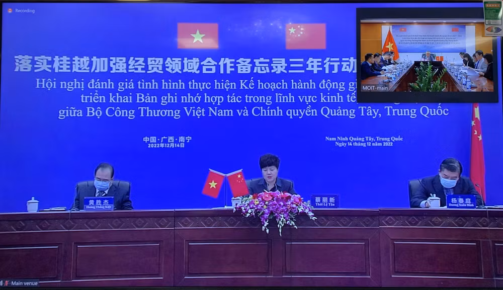 Measures sought to facilitate customs clearance at Vietnam-China border gates ảnh 2