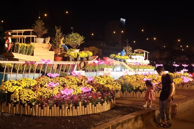 HCM City to host floating flower festival to celebrate Tet ảnh 1 HCM City to host floating flower festival to celebrate Tet ảnh 1