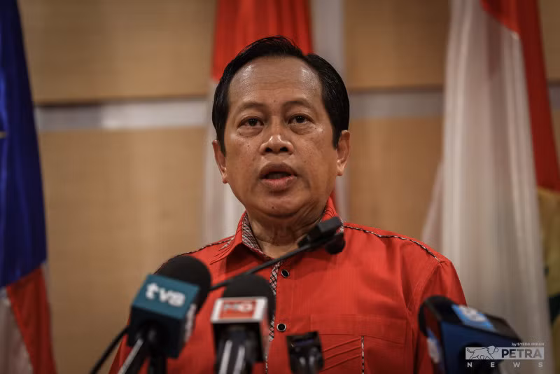Malaysia's government debt exceeds 240 billion USD ảnh 1