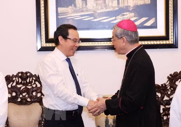 HCM City leader congratulates local Catholics ảnh 1