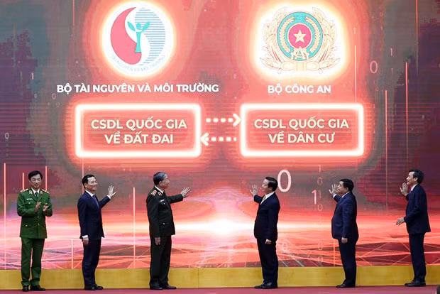 Land database officially connected to National Population Database ảnh 2