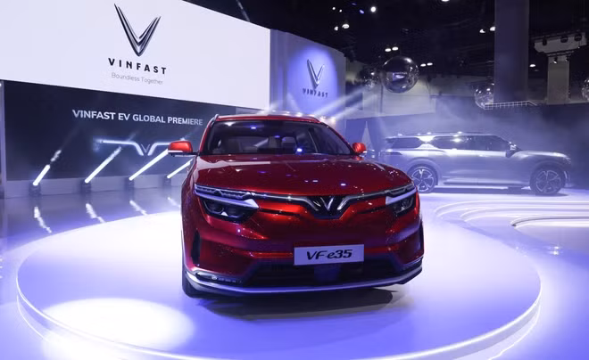 VinFast announces opening of pre-orders for electric vehicles in Vietnam, US ảnh 1