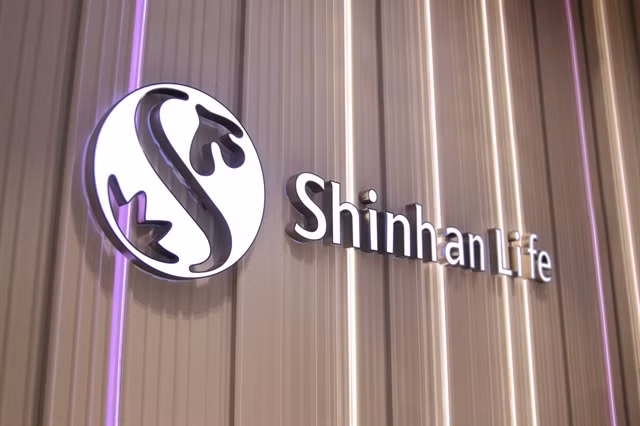 Shinhan Life comes to Vietnam ảnh 1