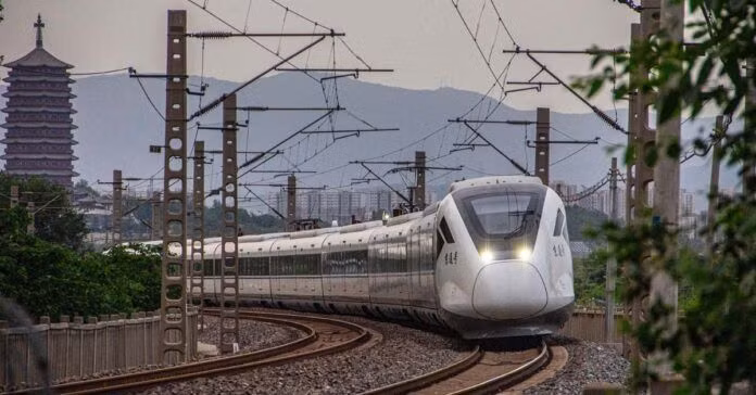 Thailand seeks connection with Laos-China railway ảnh 1
