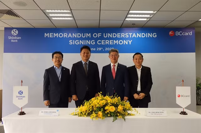 Shinhan Bank, BC Card to upgrade Vietnam's card payment system ảnh 1