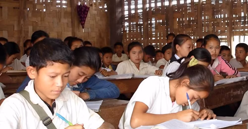 Laos Government to tackle school drop-out rate ảnh 1