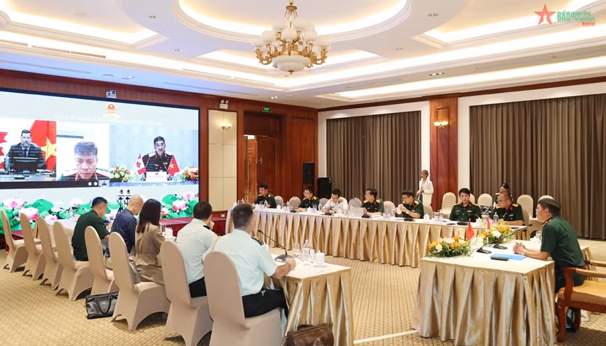 Vietnam, Canada hold bilateral defence consultation ảnh 1