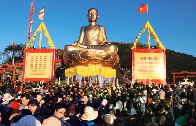 Spring festivals – symbol of Vietnamese culture ảnh 3
