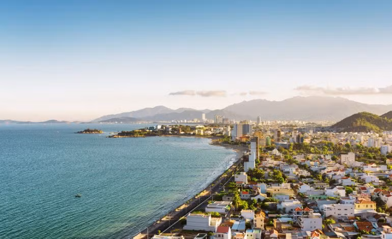 Malaysia’s newspaper hails beauty of Nha Trang city in Vietnam ảnh 1