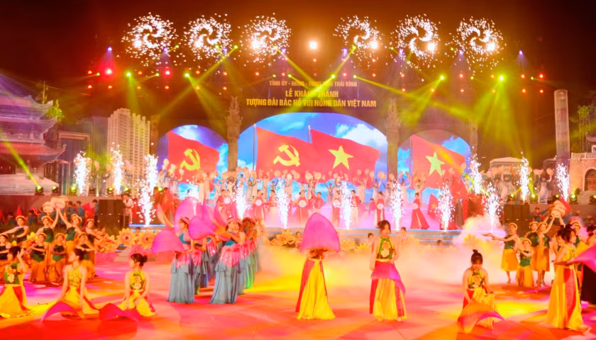 Strong cultural industries to help raise Vietnam’s regional stature: Japanese professor ảnh 2
