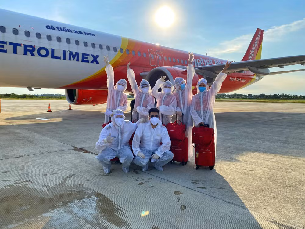 Vietjet’s journey to bring citizens home ảnh 2