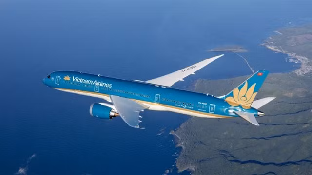 Vietnam Airlines earns 35 million USD after divesting from Cambodia Angkor Air ảnh 1
