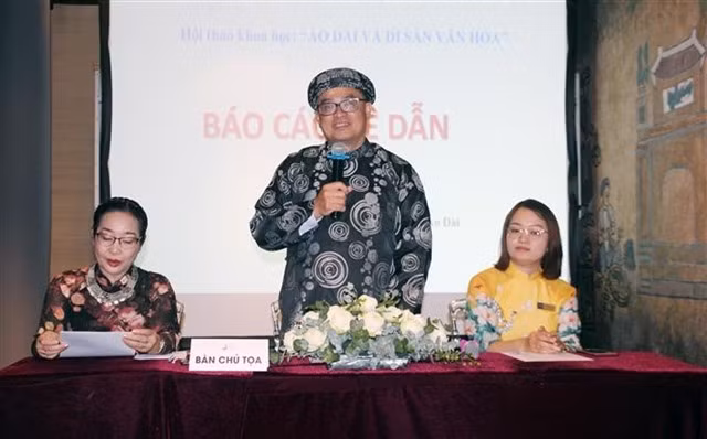 Seminar emphasises role of traditional dress ‘ao dai’ ảnh 1