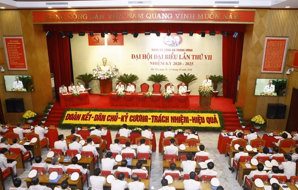 Seventh Congress of Central Public Security Party Organisation opens ảnh 1