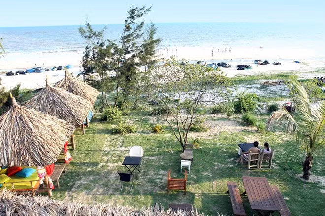 Foreign travel firms explore Binh Thuan ảnh 1