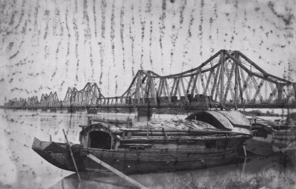 Exhibition marks Hanoi’s Liberation Day ảnh 1