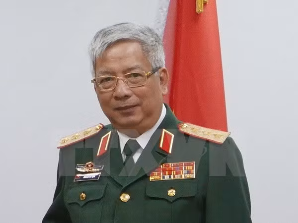 Vietnam, France intensify defence cooperation ảnh 1
