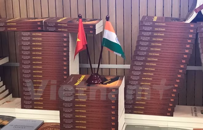 Books featuring Vietnam-India ties debut ảnh 1
