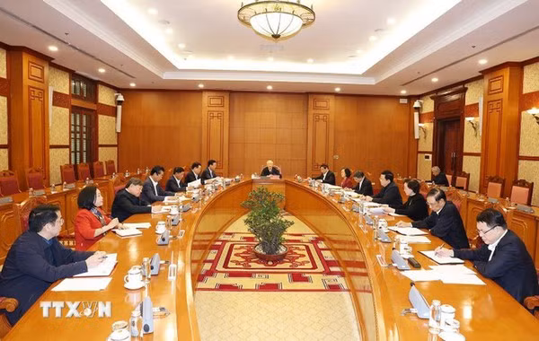 📝 OP-ED: Party personnel work requires thorough checks ảnh 2