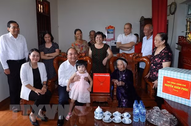 First-ever meeting to extend gratitude to Heroic Mothers ảnh 1