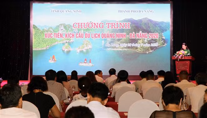 Da Nang shakes hands with Quang Ninh in tourism promotion ảnh 1