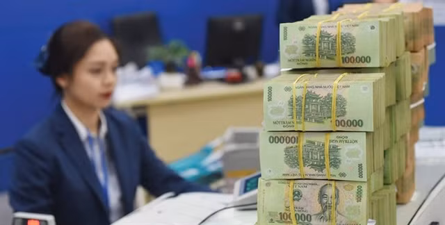 Stronger money policies might be considered to aid economic growth: SBV ảnh 1