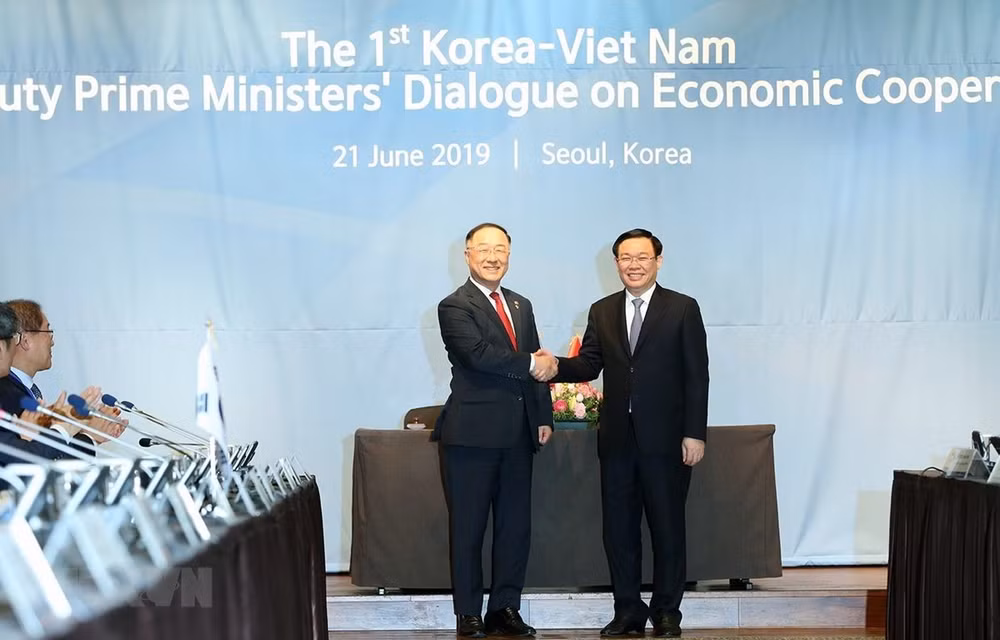 Vietnam, RoK hold first deputy PM economic dialogue ảnh 1