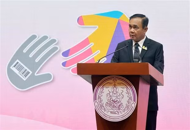 Thai PM Prayut Chan-o-cha pledges to work for nation ảnh 1