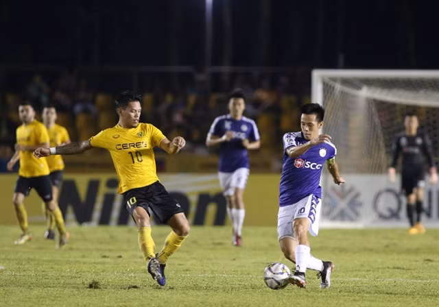 Hanoi FC draw with Ceres Negros in AFC Cup ảnh 1