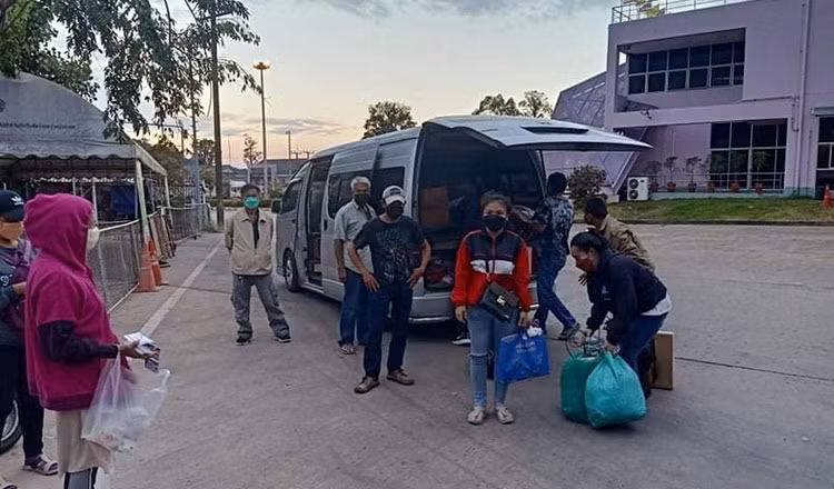 Cambodian border provinces tightening up as Omicron hits Thailand ảnh 1