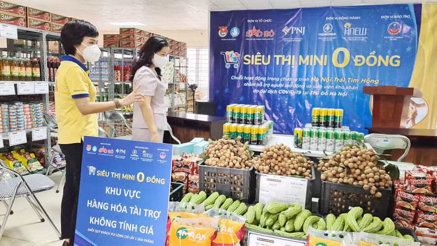 “Zero dong” stores support pandemic-hit people in Hanoi ảnh 1