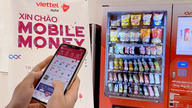 Calls for cashless payments to take-off in Vietnam ảnh 1