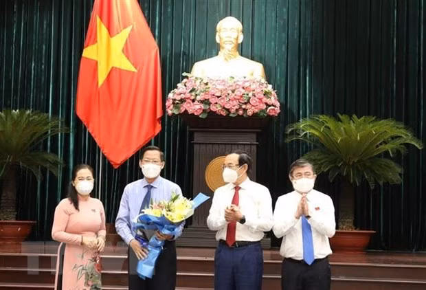 PM approves chairman of HCM City People’s Committee ảnh 1