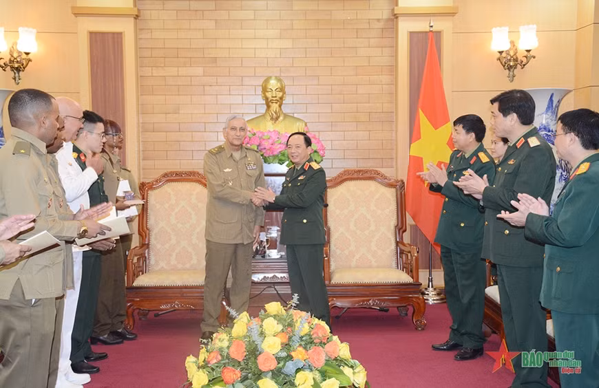Vietnam, Cuba consolidate defence ties ảnh 1