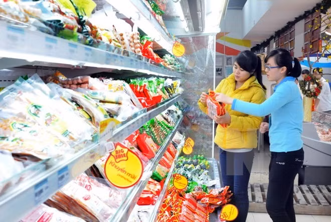 Consumer price index rises slightly in February ảnh 1