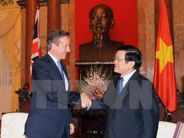 President Truong Tan Sang greets UK Prime Minister ảnh 1