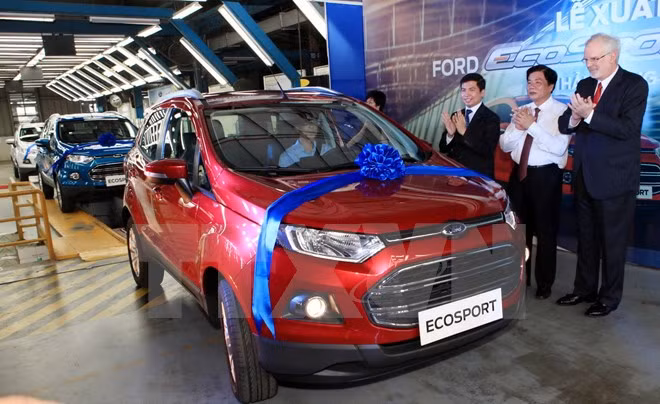 Ford Motor Company pledges long-term business in Vietnam ảnh 1