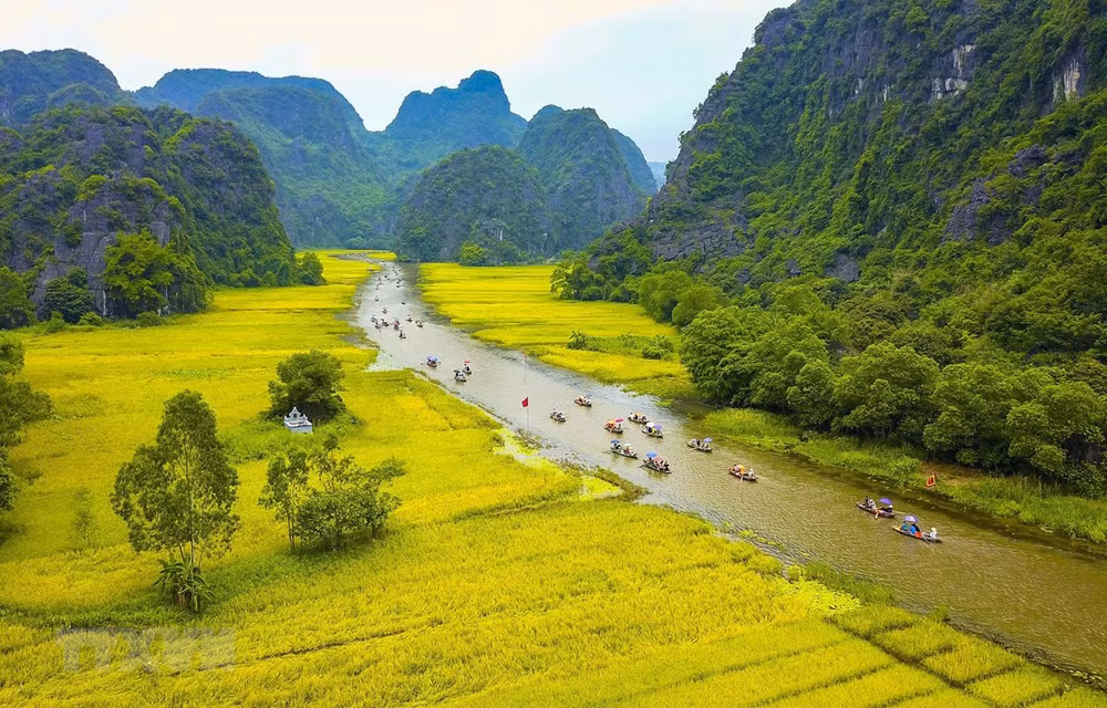 Trang An planned to become attractive tourism site in the world ảnh 2