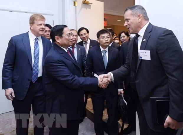 PM Pham Minh Chinh meets US business community ảnh 2