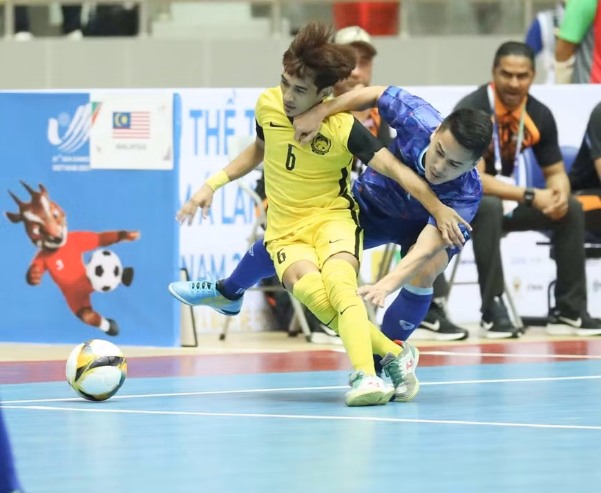 SEA Games 31: Thailand beat Malaysia 6-2 in men’s futsal ảnh 1