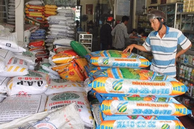 Ministry proposes VAT on fertiliser ảnh 1