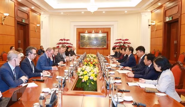 Party official highlights Vietnam’s net zero emission goal for 2050 ảnh 1